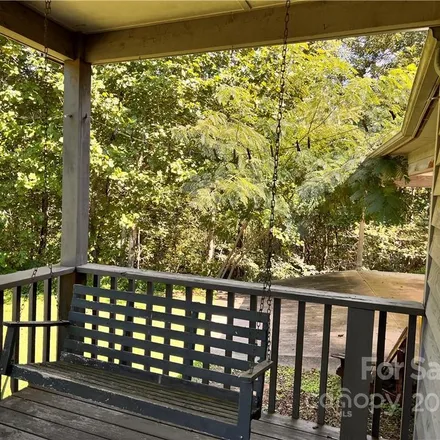 Image 8 - 2029 Mulberry Creek Road, Olivette, Lenoir, NC 28645, USA - House for sale