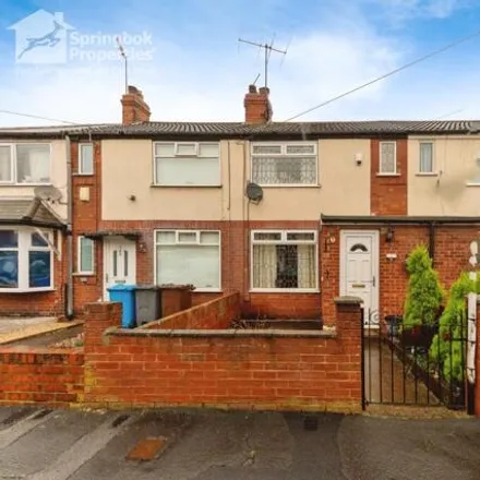 Buy this 3 bed townhouse on Brooklands Road in Hull, HU5 5AG