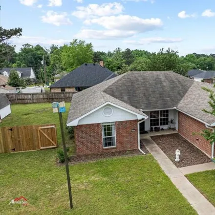 Buy this 3 bed house on 551 Briar Square in Overton, Rusk County