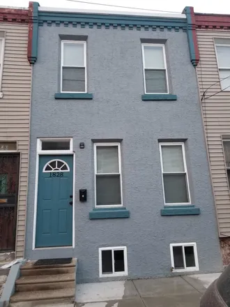 Rent this 3 bed townhouse on 1828 E. Hazzard Street