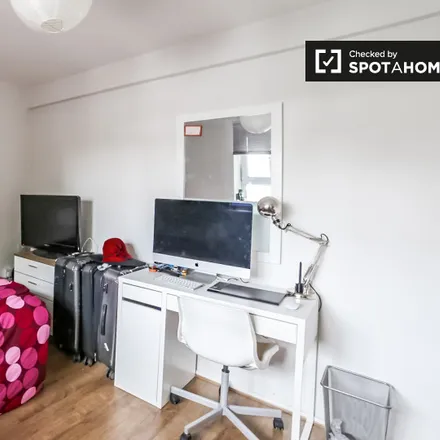 Rent this 4 bed room on Langmead House in Devons Road, Bromley-by-Bow