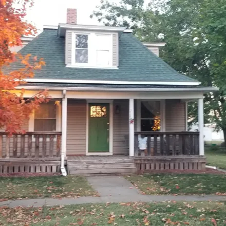 Buy this 3 bed house on 212 Kansas Avenue in Paxico, Wabaunsee County