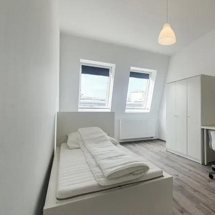 Image 3 - I Like, Kottbusser Damm 70, 10967 Berlin, Germany - Room for rent