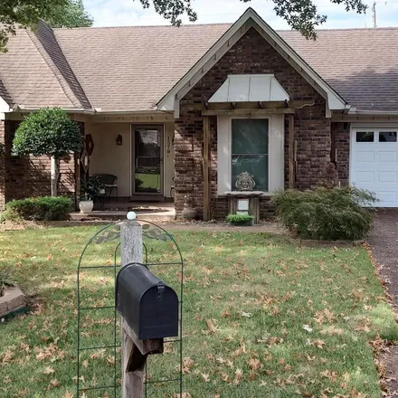Buy this 3 bed house on 1389 Sand Creek Cove in Memphis, TN 38016