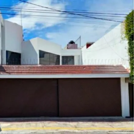 Buy this 3 bed house on Circuito 1 B in Fraccionamiento La Antigua Cementera, 72040 Puebla