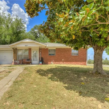 Buy this 3 bed house on 821 Oliver Street in Norman, OK 73071