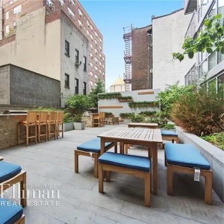 Image 9 - 221 East 34th Street, New York, NY 10016, USA - Condo for sale