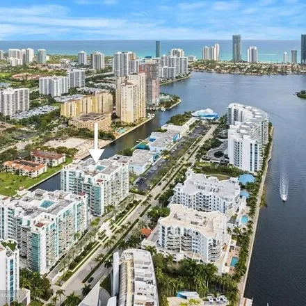 Image 3 - Thunder Boat Row, Northeast 29th Avenue, Aventura, FL 33180, USA - Condo for sale