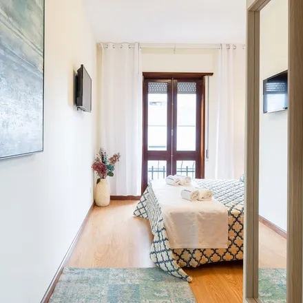 Rent this 3 bed apartment on Rua da Boavista 538 in 4050-049 Porto, Portugal