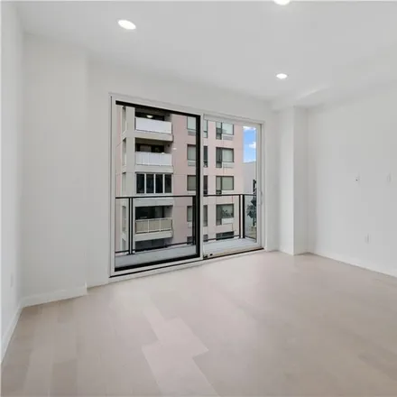 Image 8 - 1655 East 19th Street, New York, NY 11229, USA - Condo for sale