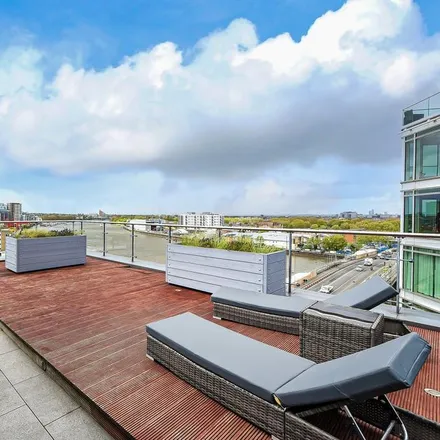 Image 2 - Spinnaker House, Juniper Drive, London, SW18 1FS, United Kingdom - Apartment for rent