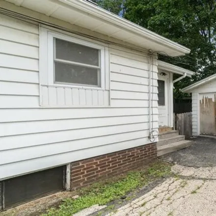 Image 3 - 1737 Hancock St, Rockford, Illinois, 61103 - House for sale