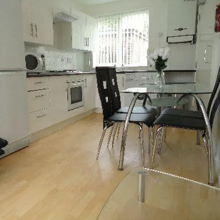 Image 1 - Thirlmere House, Roman Way, Metchley, B15 2SH, United Kingdom - Room for rent