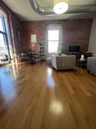 Image 2 - 125 B Street, Boston, MA 02127, USA - Apartment for rent