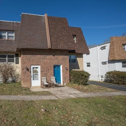 Rent this 2 bed house on 187 Meadowbrook Lane in Brookhaven, Delaware County
