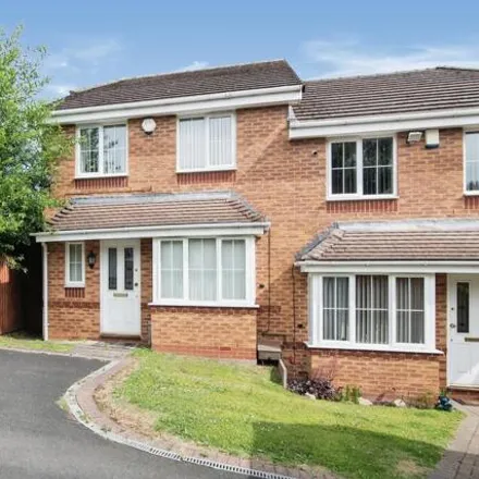 Buy this 3 bed duplex on Hodges Drive in Tividale, B69 1LY