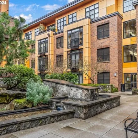 Buy this 1 bed condo on The Vaux in 2350 Northwest Savier Street, Portland