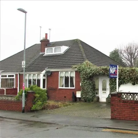 Buy this 3 bed duplex on Ollerton Drive in Failsworth, M35 0QH