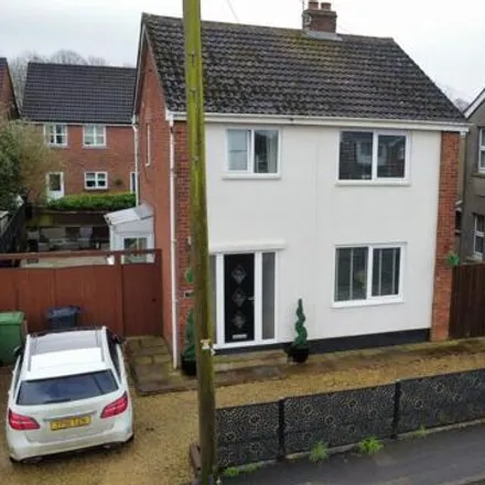Buy this 3 bed house on Hillview Rise in Berry Hill, GL16 7AG