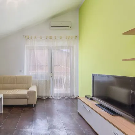 Rent this 1 bed apartment on 52452 Funtana