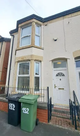 Rent this 3 bed townhouse on Craven Street in Birkenhead, CH41 4BW