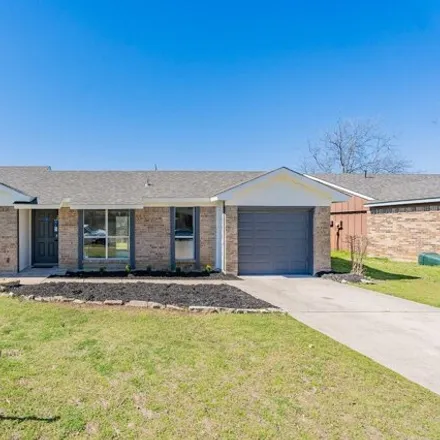 Buy this 2 bed house on 5809 Whitley Road in Haltom City, TX 76148