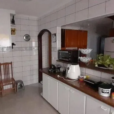 Buy this 3 bed house on Rua Florenza in Parque Itamaraty, Jacareí - SP