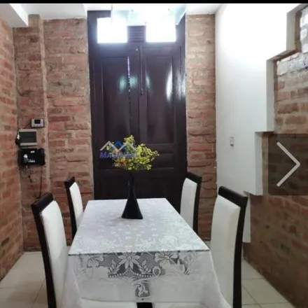 Buy this 2 bed house on Rua Hugo Liva in Pompéia, Piracicaba - SP