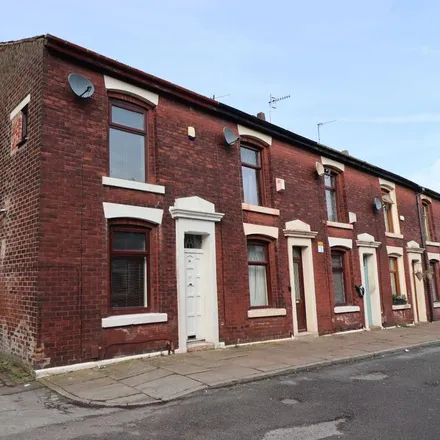 Rent this 2 bed house on Kendall Close in Blackburn, BB2 4FB