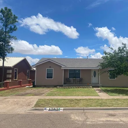 Rent this 3 bed house on 500 North Mineola Street in Midland, TX 79701