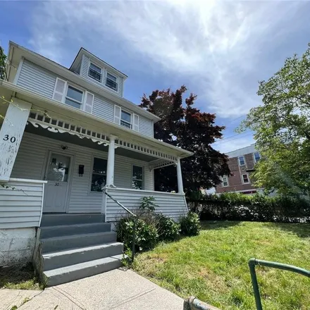 Image 2 - 26 Coolidge Avenue, City of Yonkers, NY 10701, USA - House for sale