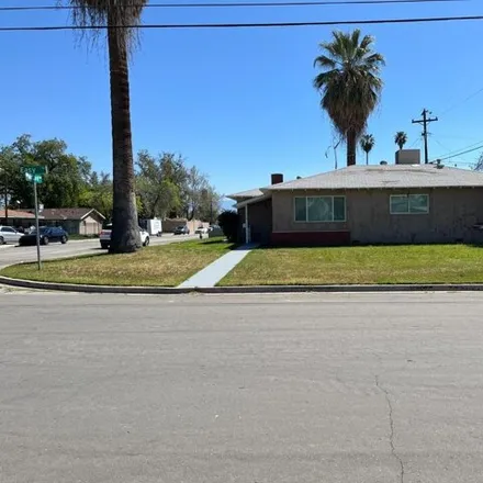 Image 2 - 641 McCord Avenue, Kern County, CA 93308, USA - House for sale