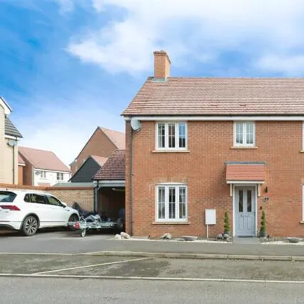 Buy this 4 bed house on Guyana Lane in Bletchley, MK3 5GS