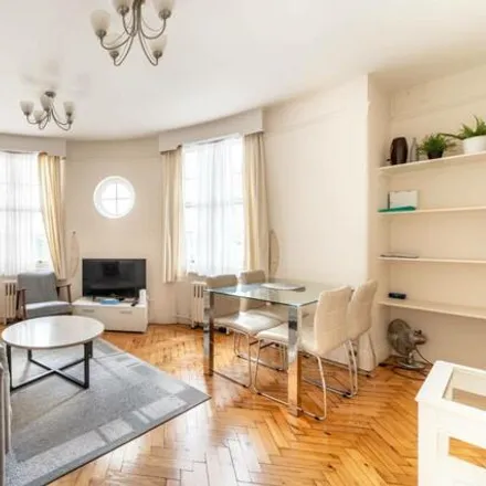 Image 2 - Princess Court, Queensway, London, W2 4QH, United Kingdom - Apartment for sale