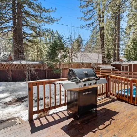 Image 9 - 10215 Red Fir Road, Truckee, CA 96161, USA - House for sale