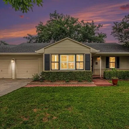 Buy this 3 bed house on 3082 Stanton Street in Houston, TX 77025
