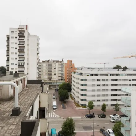 Rent this 6 bed apartment on unnamed road in 4200-475 Porto, Portugal