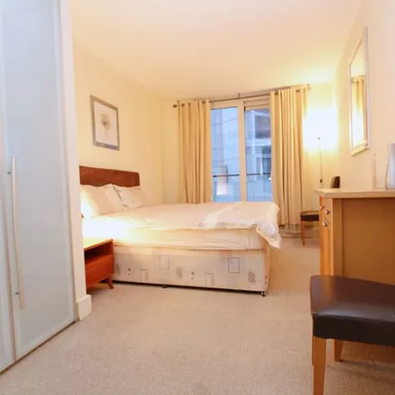 Image 4 - Balmoral Apartments, 2 Praed Street, London, W2 1AL, United Kingdom - Apartment for rent