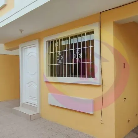 Rent this 3 bed apartment on Clínica Benites Innovamedib in Avenida Francisco de Orellana, 090501