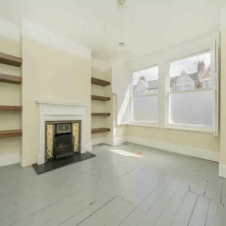 Rent this 2 bed apartment on Princes Avenue in London, N22 7XA
