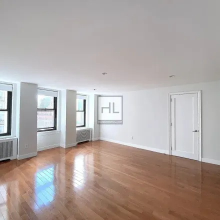 Rent this 1 bed apartment on East 57th Street & 1st Avenue in East 57th Street, New York
