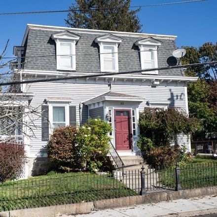 Rent this 3 bed house on 32 Freedom Street in Fall River, MA 02724-0300