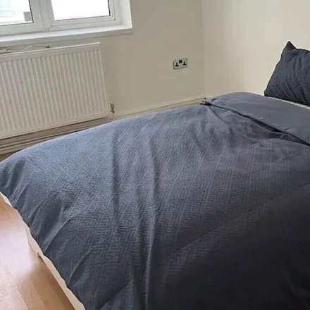 Rent this 3 bed house on London in SE21 8QB, United Kingdom