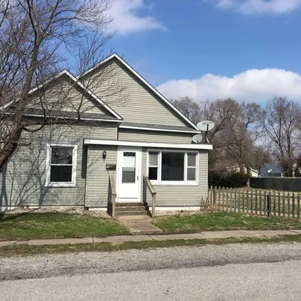 Buy this 2 bed house on 335 East Lindell Street in West Frankfort, Franklin County