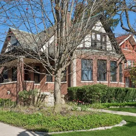 Buy this 5 bed house on 718 Ridge Avenue in Evanston, IL 60202
