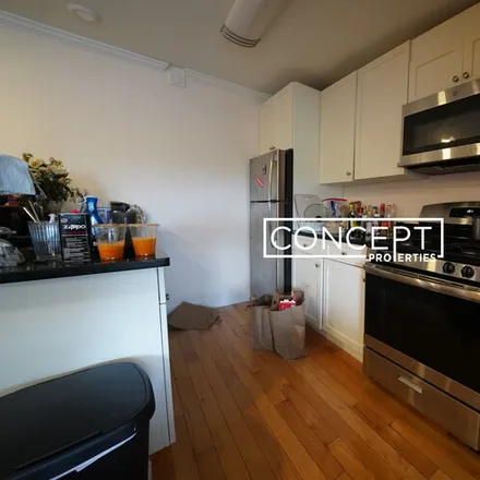 Rent this 1 bed apartment on 219 Commonwealth Ave