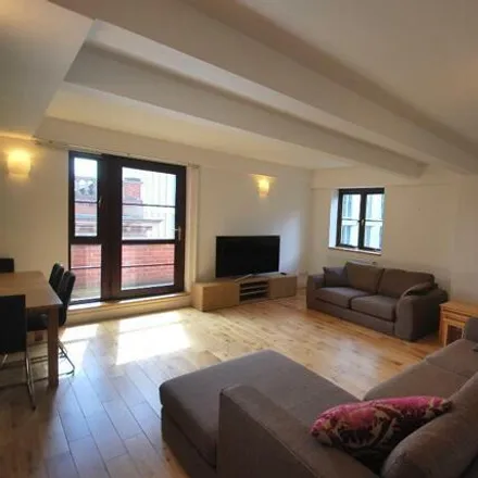 Image 2 - Tuscany House, 19 Dickinson Street, Manchester, M1 4LX, United Kingdom - House for rent