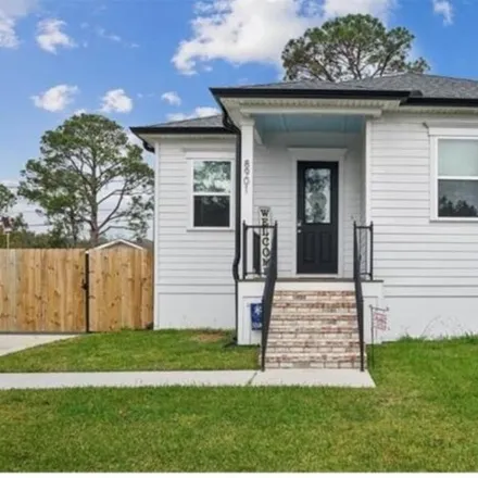 Buy this 3 bed house on East Livingston Avenue in Chalmette Vista, Chalmette