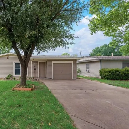 Buy this 2 bed house on 2404 Gross Road in Dallas, TX 75228