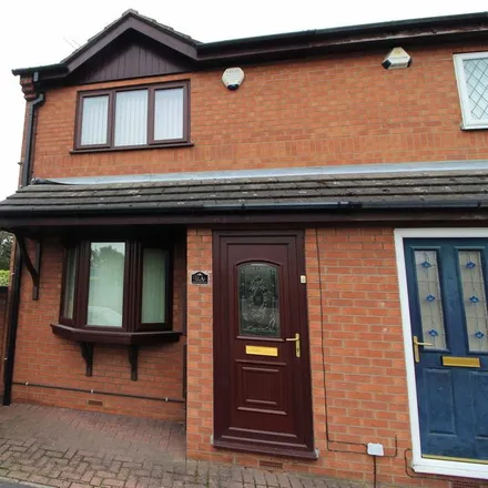 Rent this 2 bed townhouse on King Street in Gainsborough CP, DN21 1JS